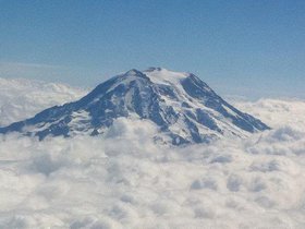 Mount Rainier from the air.jpg